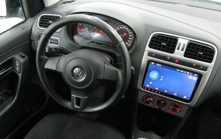 Volkswagen Polo VI (EU Market), 2013 год, 667 800 рублей, 18 фотография