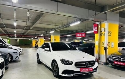 Mercedes-Benz E-Класс, 2022 год, 4 450 000 рублей, 1 фотография