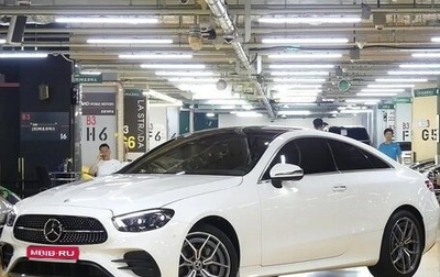 Mercedes-Benz E-Класс, 2022 год, 4 600 000 рублей, 1 фотография