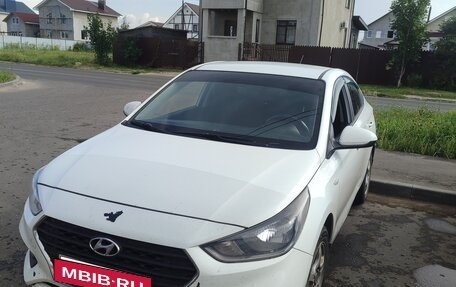 Hyundai Solaris II рестайлинг, 2019 год, 1 100 000 рублей, 4 фотография