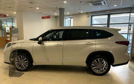 Toyota Highlander, 2024 год, 5 699 000 рублей, 5 фотография