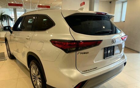 Toyota Highlander, 2024 год, 5 699 000 рублей, 9 фотография