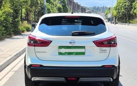 Nissan Qashqai, 2021 год, 1 882 000 рублей, 2 фотография