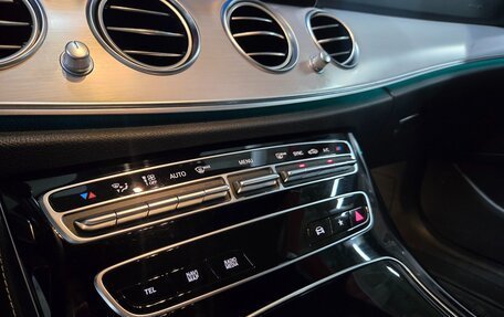 Mercedes-Benz E-Класс, 2022 год, 3 440 000 рублей, 10 фотография