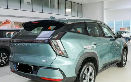 Geely Atlas, 2025 год, 2 500 000 рублей, 4 фотография