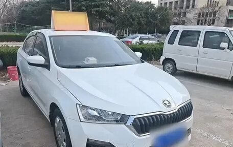 Skoda Rapid II, 2022 год, 1 250 000 рублей, 3 фотография