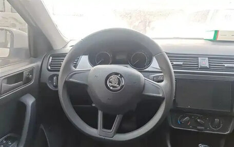 Skoda Rapid II, 2022 год, 1 250 000 рублей, 8 фотография