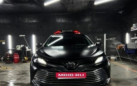 Toyota Camry, 2019 год, 2 600 000 рублей, 10 фотография
