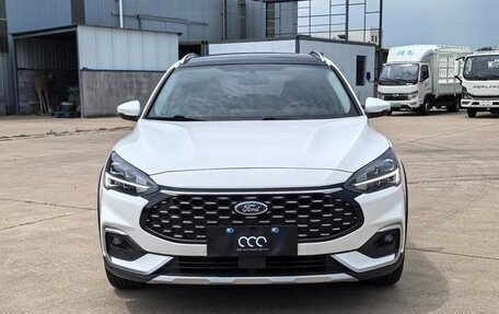 Ford Focus IV, 2021 год, 1 450 000 рублей, 2 фотография
