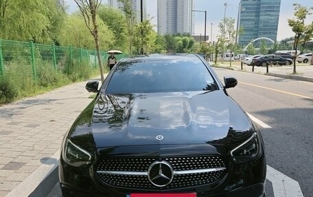 Mercedes-Benz E-Класс, 2022 год, 3 450 000 рублей, 2 фотография