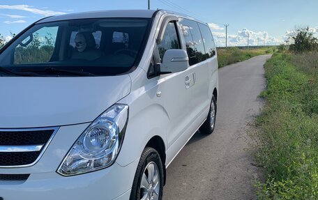 Hyundai Grand Starex Grand Starex I рестайлинг 2, 2016 год, 3 500 000 рублей, 3 фотография