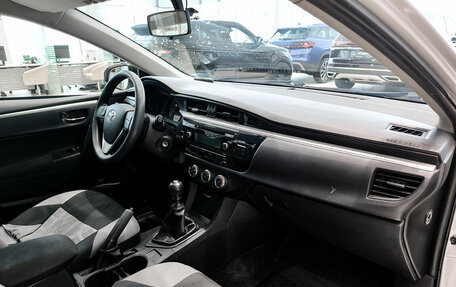Toyota Corolla, 2014 год, 1 150 000 рублей, 13 фотография