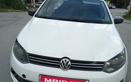 Volkswagen Polo VI (EU Market), 2013 год, 340 000 рублей, 1 фотография