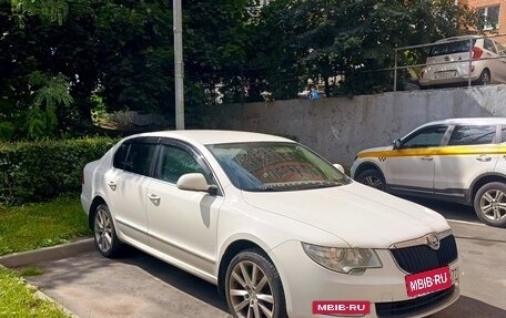 Skoda Superb III рестайлинг, 2012 год, 800 000 рублей, 18 фотография