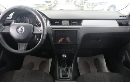 Skoda Rapid I, 2015 год, 1 059 000 рублей, 14 фотография