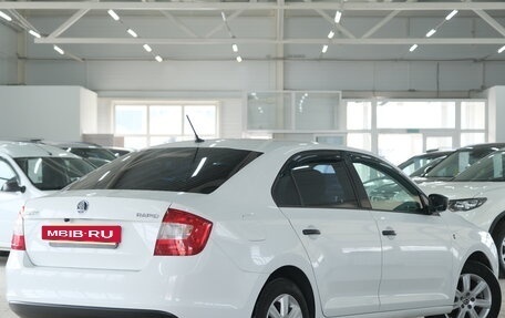 Skoda Rapid I, 2015 год, 1 059 000 рублей, 7 фотография