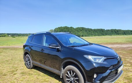 Toyota RAV4, 2018 год, 2 550 000 рублей, 3 фотография