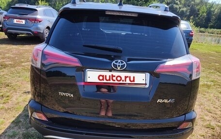 Toyota RAV4, 2018 год, 2 550 000 рублей, 4 фотография