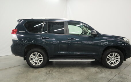 Toyota Land Cruiser Prado 150 рестайлинг 2, 2010 год, 2 770 000 рублей, 2 фотография