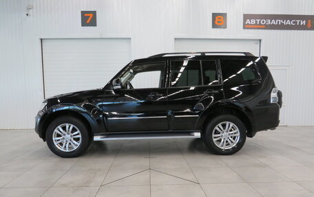 Mitsubishi Pajero IV, 2013 год, 2 060 000 рублей, 6 фотография