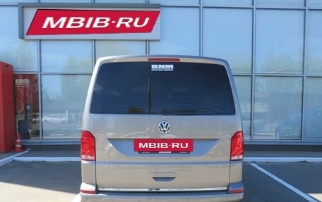 Volkswagen Caravelle T6 рестайлинг, 2021 год, 4 600 000 рублей, 4 фотография