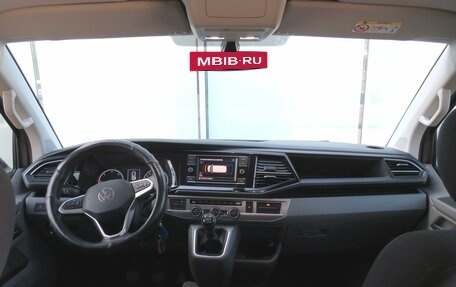 Volkswagen Caravelle T6 рестайлинг, 2021 год, 4 600 000 рублей, 13 фотография