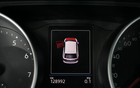 Volkswagen Tiguan II, 2020 год, 2 120 000 рублей, 12 фотография