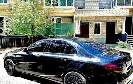Mercedes-Benz E-Класс, 2019 год, 3 650 000 рублей, 7 фотография