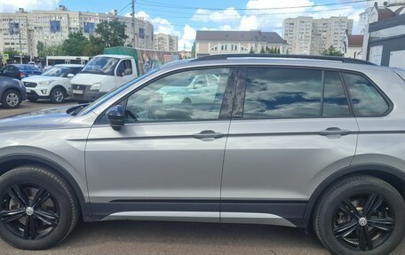 Volkswagen Tiguan II, 2018 год, 3 250 000 рублей, 6 фотография