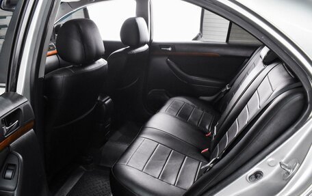 Toyota Avensis III рестайлинг, 2007 год, 789 000 рублей, 11 фотография