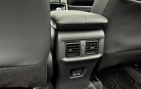 Toyota RAV4, 2025 год, 3 900 000 рублей, 9 фотография