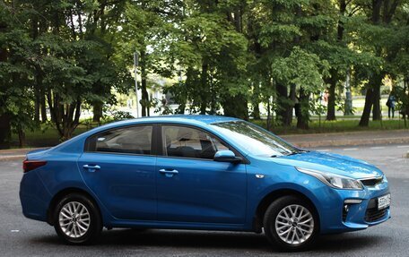 KIA Rio IV, 2018 год, 1 690 000 рублей, 3 фотография