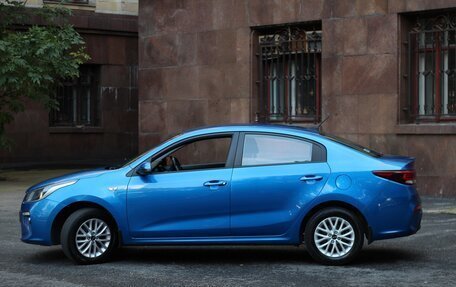 KIA Rio IV, 2018 год, 1 690 000 рублей, 5 фотография