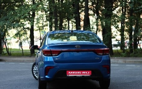 KIA Rio IV, 2018 год, 1 690 000 рублей, 4 фотография