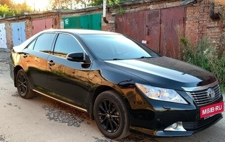Toyota Camry, 2012 год, 1 360 000 рублей, 4 фотография