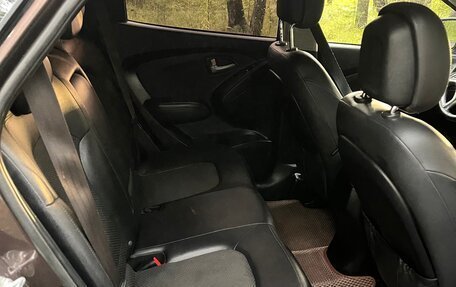 Hyundai ix35 I рестайлинг, 2010 год, 880 000 рублей, 10 фотография
