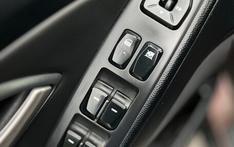 Hyundai ix35 I рестайлинг, 2010 год, 880 000 рублей, 14 фотография