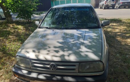 Volkswagen Vento, 1993 год, 250 000 рублей, 4 фотография