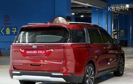 KIA Carnival, 2021 год, 2 375 000 рублей, 3 фотография