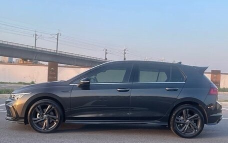 Volkswagen Golf VIII, 2021 год, 2 000 000 рублей, 8 фотография