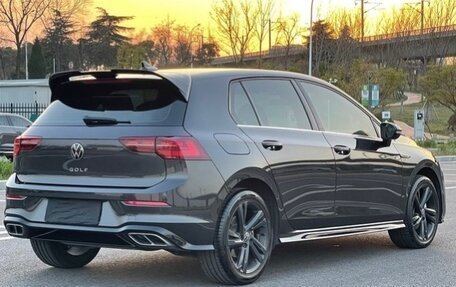 Volkswagen Golf VIII, 2021 год, 2 000 000 рублей, 7 фотография
