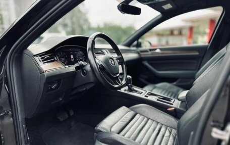 Volkswagen Passat B8 рестайлинг, 2018 год, 1 980 000 рублей, 8 фотография