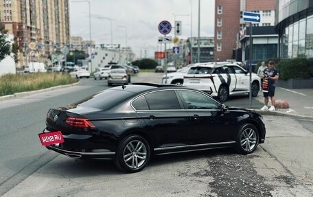 Volkswagen Passat B8 рестайлинг, 2018 год, 1 980 000 рублей, 4 фотография