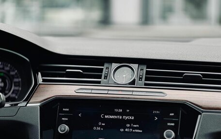 Volkswagen Passat B8 рестайлинг, 2018 год, 1 980 000 рублей, 16 фотография