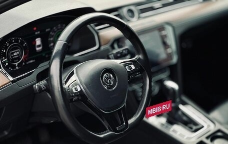 Volkswagen Passat B8 рестайлинг, 2018 год, 1 980 000 рублей, 12 фотография