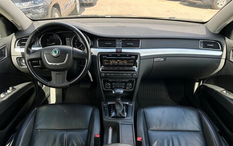 Skoda Superb III рестайлинг, 2010 год, 1 198 600 рублей, 6 фотография