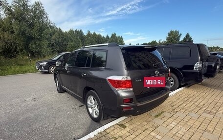 Toyota Highlander III, 2012 год, 1 699 000 рублей, 3 фотография