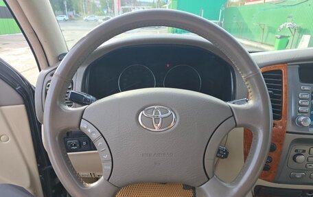 Toyota Land Cruiser 100 рестайлинг 2, 2006 год, 2 250 000 рублей, 6 фотография