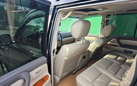 Toyota Land Cruiser 100 рестайлинг 2, 2006 год, 2 250 000 рублей, 11 фотография