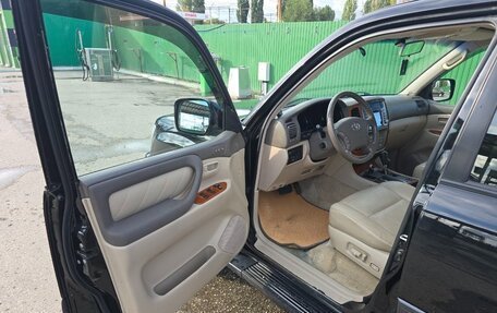 Toyota Land Cruiser 100 рестайлинг 2, 2006 год, 2 250 000 рублей, 18 фотография